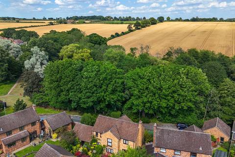 4 bedroom detached house for sale, Huntsmead, Northampton