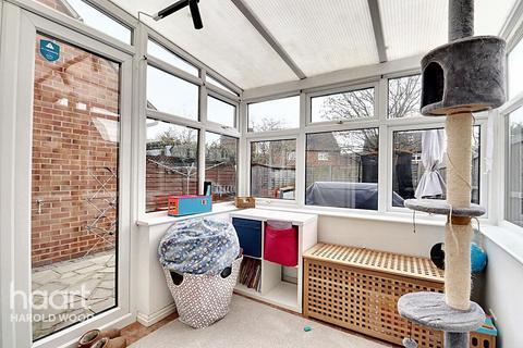 4 Ewan Road, Harold Wood, Romford, RM3 0WW