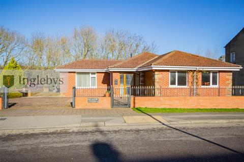 2 bedroom detached bungalow for sale, Whitby Road, Loftus