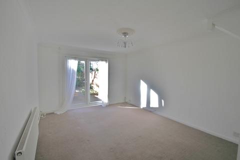 2 bedroom terraced house to rent, Bembridge, Netley Abbey, Southampton, Hampshire, SO31