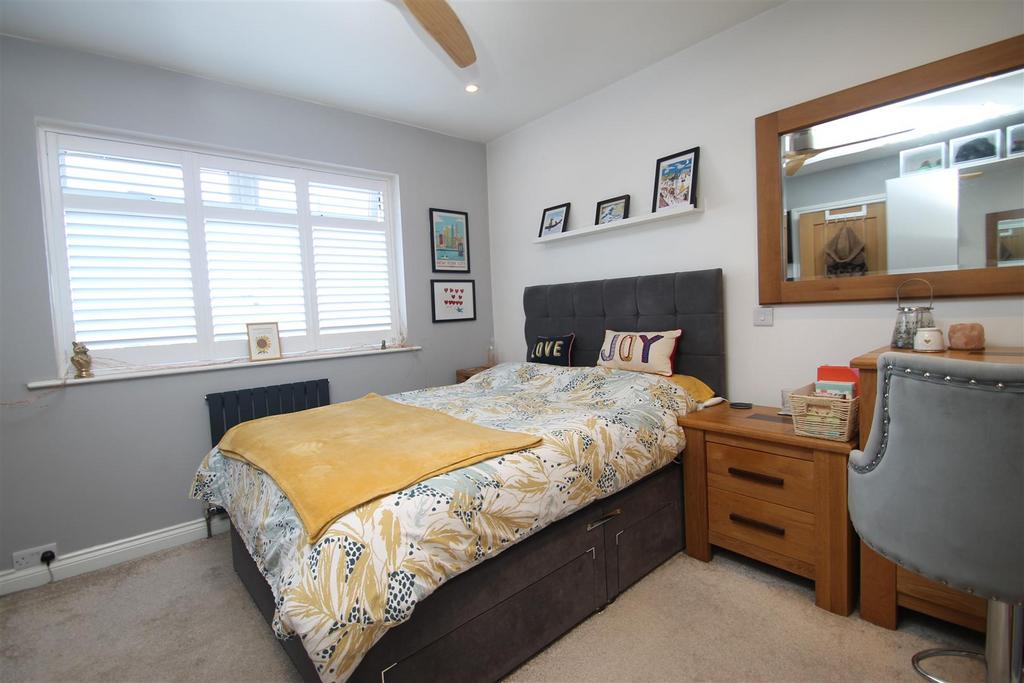 Maser bedroom.JPG