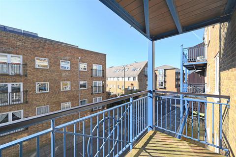 2 bedroom apartment to rent, Challenger House, Limehouse, London, E14