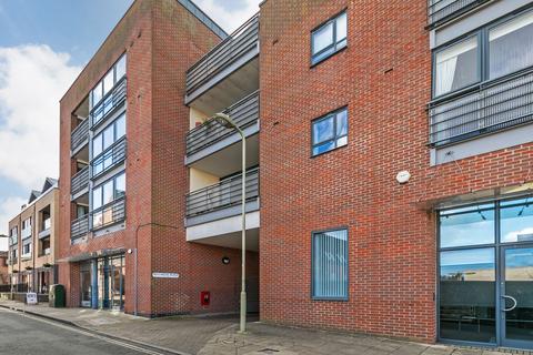 2 bedroom apartment for sale, Staple Gardens, Winchester, SO23