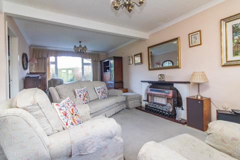 3 bedroom detached house for sale, Elm Tree Avenue, Glenfield, Leicester, LE3