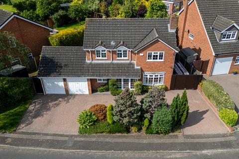 4 bedroom detached house to rent, Blakemore Drive, Sutton Coldfield B75