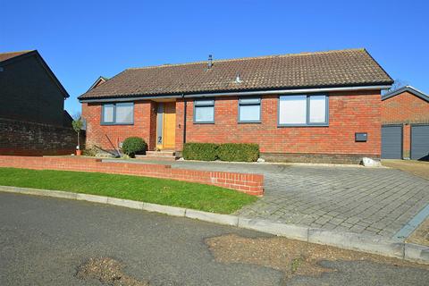 3 bedroom detached bungalow for sale, POPULAR LOCATION * APSE HEATH