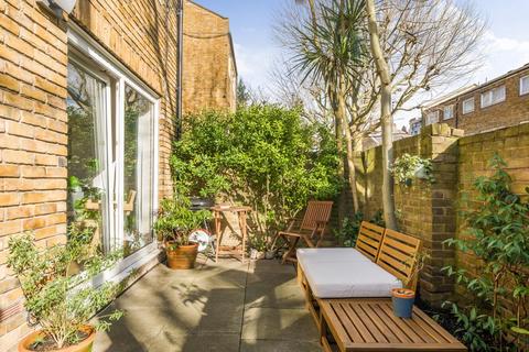 1 bedroom flat for sale, Nantes Close, Wandsworth