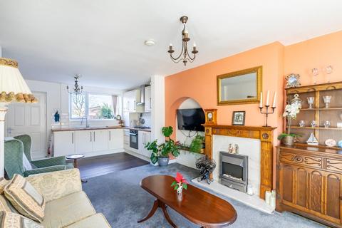 3 bedroom end of terrace house for sale, Marston Avenue, York