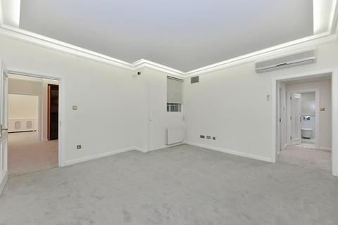 4 bedroom apartment to rent, Warwick Gardens, W14