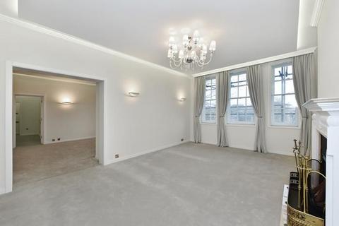 4 bedroom apartment to rent, Warwick Gardens, W14