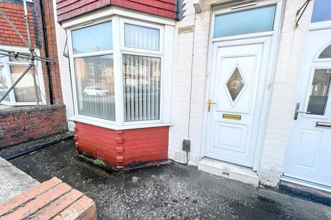 2 bedroom ground floor flat for sale, Brownlow Road, West Harton, South Shields, Tyne and Wear, NE34 0QS