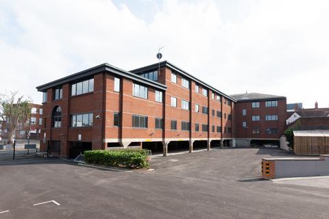 2 bedroom apartment to rent, Copenhagen Court, Basingstoke RG21