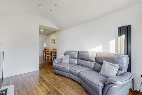 49 Newton Road, Strathaven, ML10 6BP