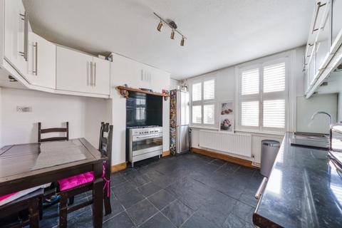 1 bedroom apartment to rent, Brownhill Road London SE6