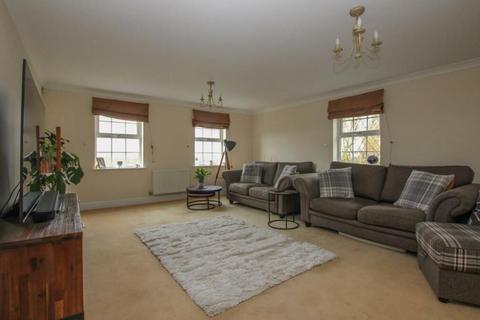 2 bedroom apartment to rent, Kipling Close, Warley, Brentwood