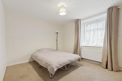 29 Bonnethill Road, Pitlochry, PH16 5ED