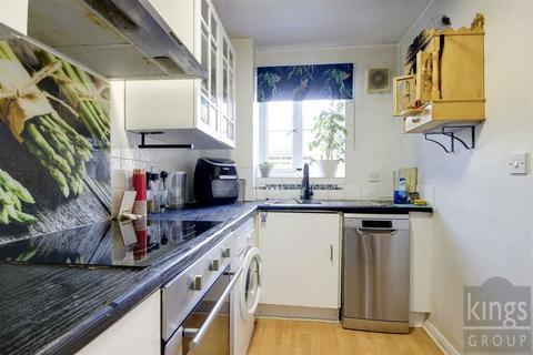 1 Watkin Mews, Enfield, EN3 6LS