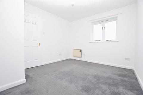 1 bedroom flat to rent, Sparks Close, Dagenham, RM8