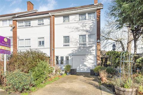 3 bedroom end of terrace house for sale, Mead Way, Bromley, BR2