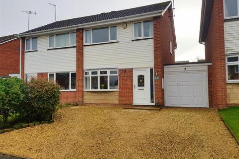 3 bedroom semi-detached house to rent, Callow Close, Stourport-On-Severn