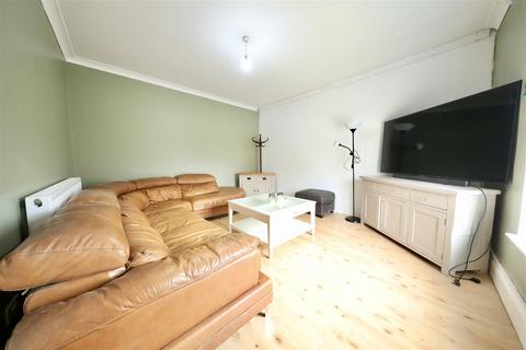 undefined, Hessle Road, Hull