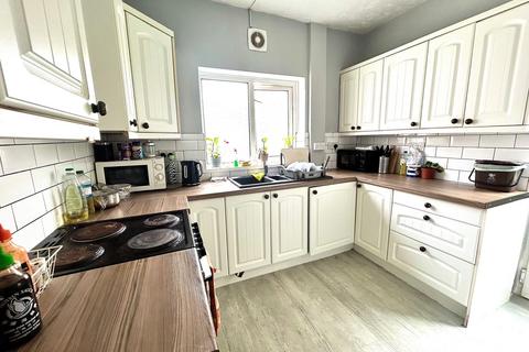 5 bedroom house share to rent, Lisvane Street, Cardiff, CF24