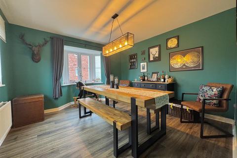 5 Oak Crescent, Burnham-on-crouch, CM0 8FP