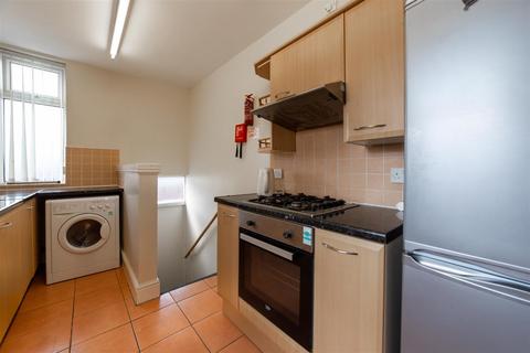 5 bedroom maisonette to rent, £98pppw - Greystoke Avenue, Newcastle Upon Tyne