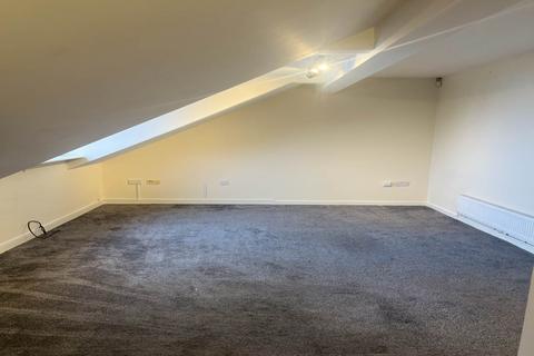 2 bedroom flat to rent, 341 Tong Street, Bradford,