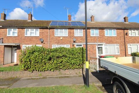 3 bedroom terraced house for sale, Rossiter Close, Langley