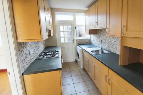 3 bedroom terraced house for sale, Rossiter Close, Langley