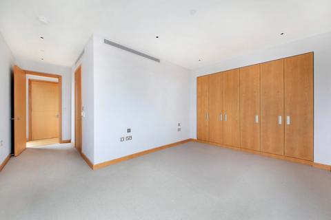 4 bedroom flat for sale, Dray House, 8 Bellwether Lane, London