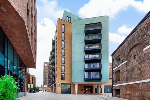 4 bedroom flat for sale, Dray House, 8 Bellwether Lane, London