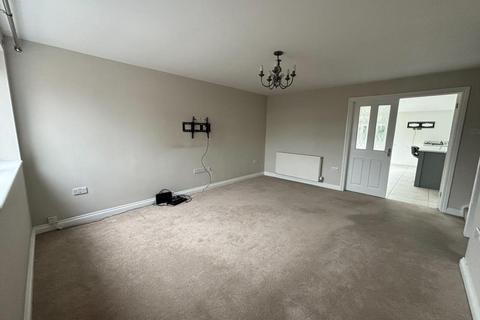 3 bedroom semi-detached house to rent, Almond Drive,  Caversham,  RG4