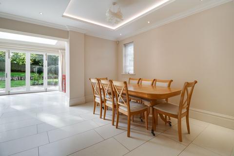 Eastwick 4, Albury Place Hare Lane, Claygate, Esher, KT10 0RB