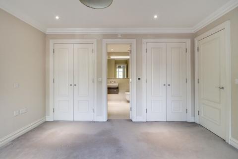 Eastwick 4, Albury Place Hare Lane, Claygate, Esher, KT10 0RB