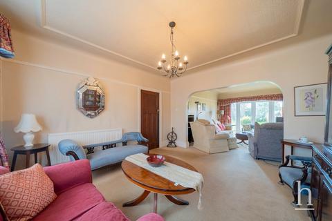 4 bedroom detached house for sale, South Drive, Upton CH49