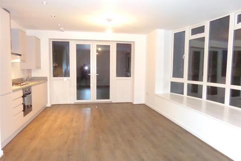 1 bedroom flat to rent, Clare Road, Staines TW19