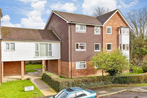 2 bedroom ground floor flat for sale, Wimblehurst Road, Horsham, West Sussex