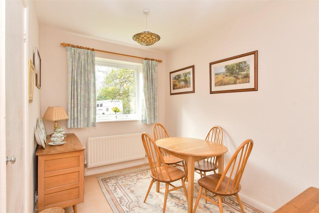 Bedroom /Dining Room