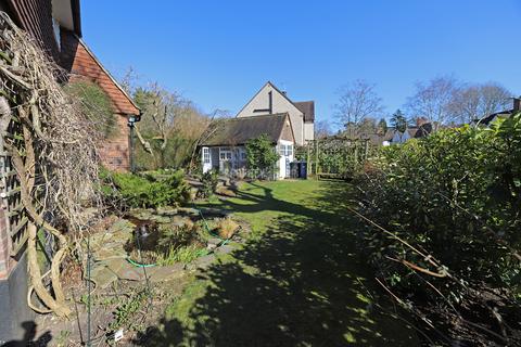 3 bedroom semi-detached house for sale, Hampstead Garden Suburb NW11