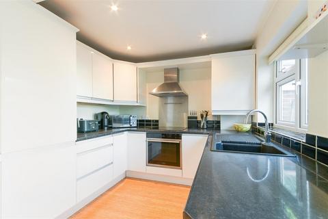 3 bedroom terraced house for sale, Outwood Lane, Chipstead, Coulsdon