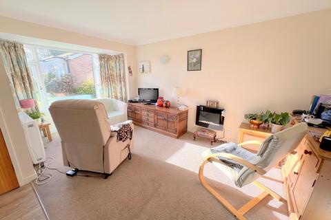 2 bedroom terraced bungalow for sale, Queens Grove, New Milton, Hampshire. BH25 5DA