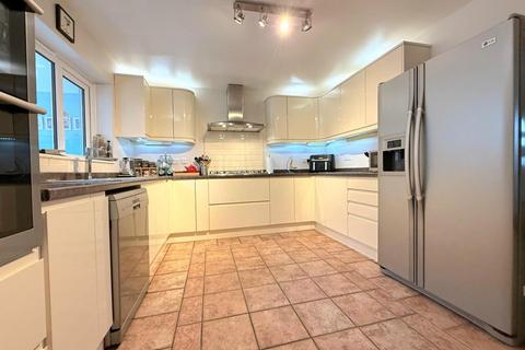 5 Chestnut Close, Milton Malsor, Northampton, NN7 3HJ