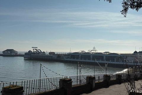 38 Beach Road, Clacton-on-sea, CO15 1UE