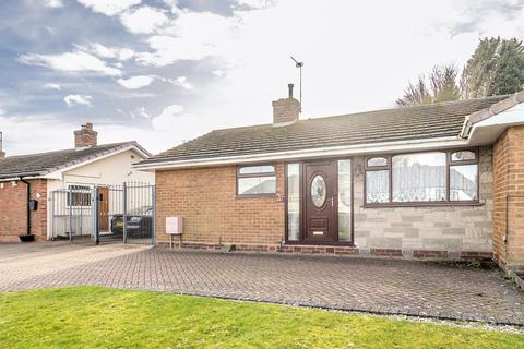 2 bedroom semi-detached bungalow for sale, Dovedale Road, Wolverhampton