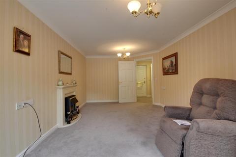 1 bedroom retirement property for sale, Winchmore Hill Road, London