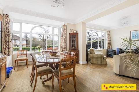 5 bedroom detached house for sale, Landra Gardens, London