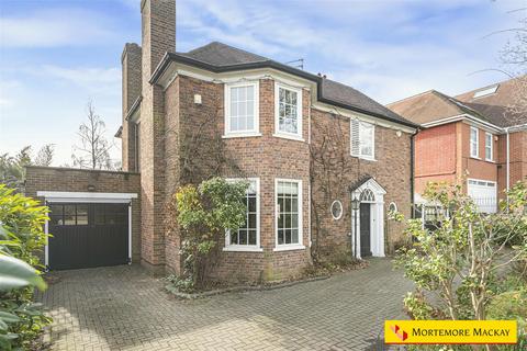 4 bedroom detached house for sale, Green Dragon Lane, London