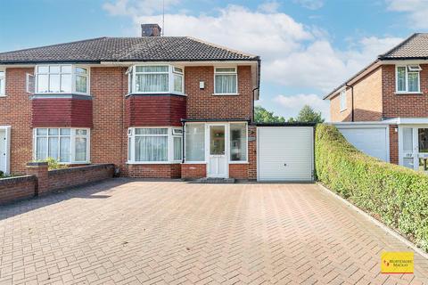 3 bedroom house for sale, Lonsdale Drive, Enfield